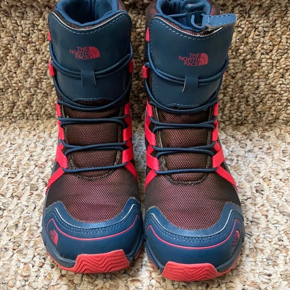 NorthFace Winter Boots - Picture 2 of 6